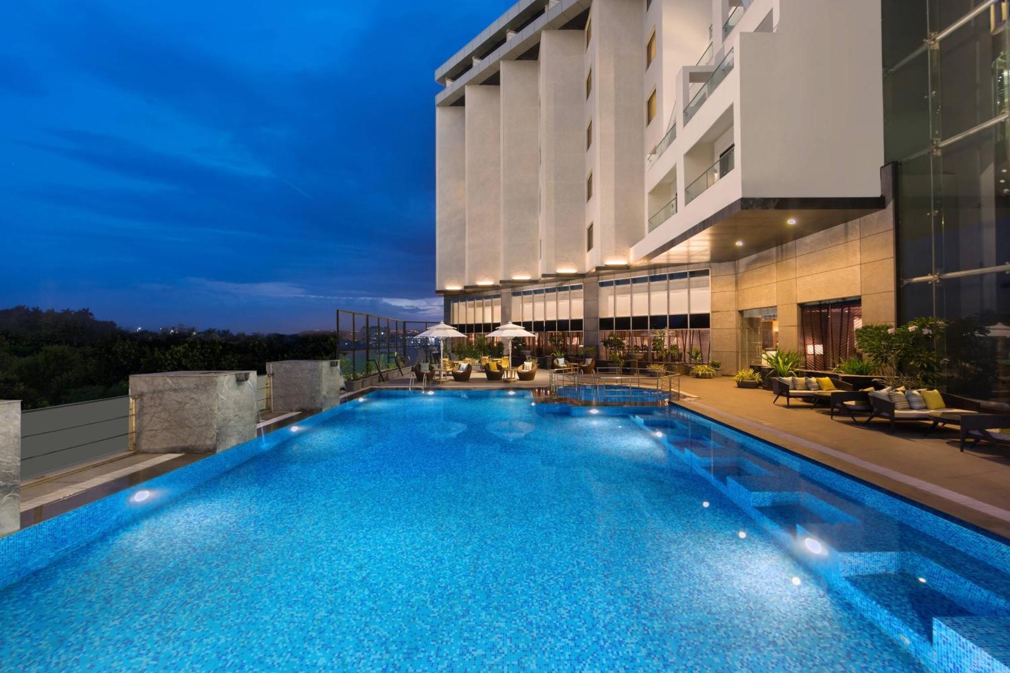 Four Points By Sheraton Visakhapatnam Buitenkant foto