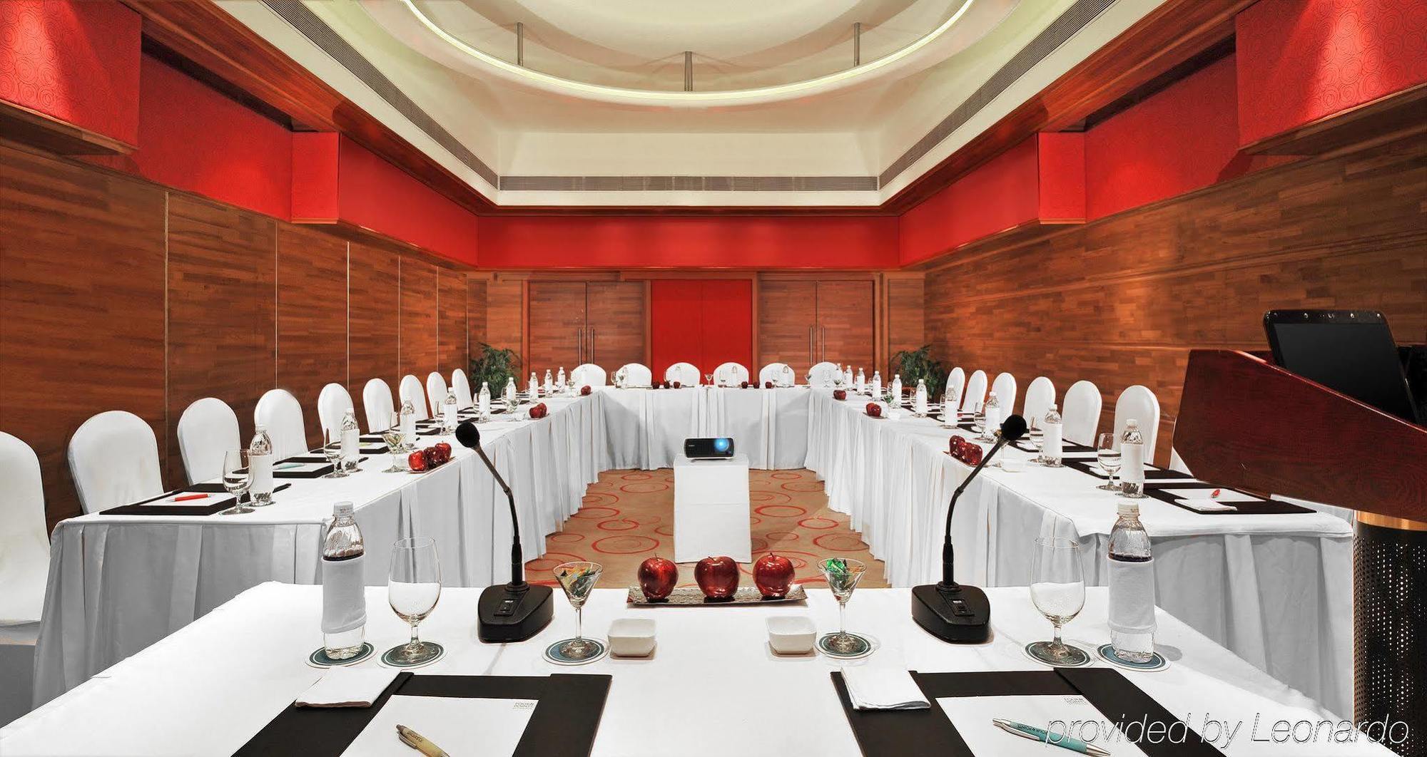 Four Points By Sheraton Visakhapatnam Buitenkant foto