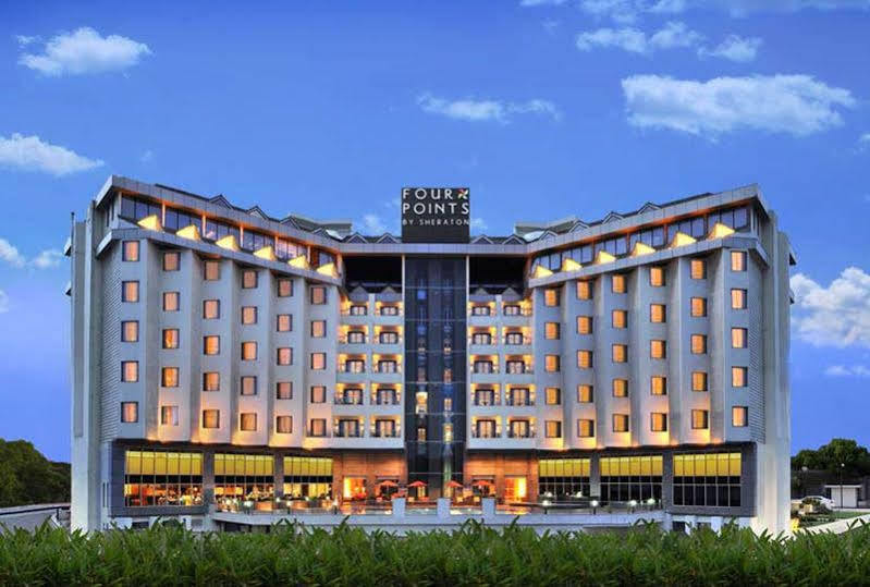 Four Points By Sheraton Visakhapatnam Buitenkant foto